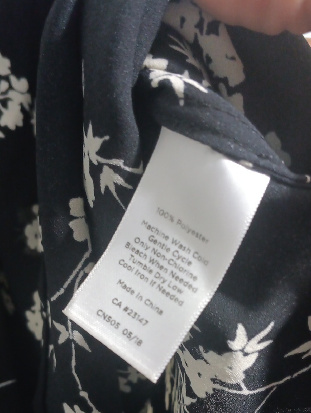 SOLD Talbots Floral Blouse Black And White Sz 2X - Picture 3 of 5